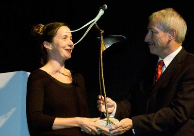 2004, «Grünschnabel», 1. Förderpreis geht an Kathrin Leuenberger (Regierungsrat Rainer Huber)